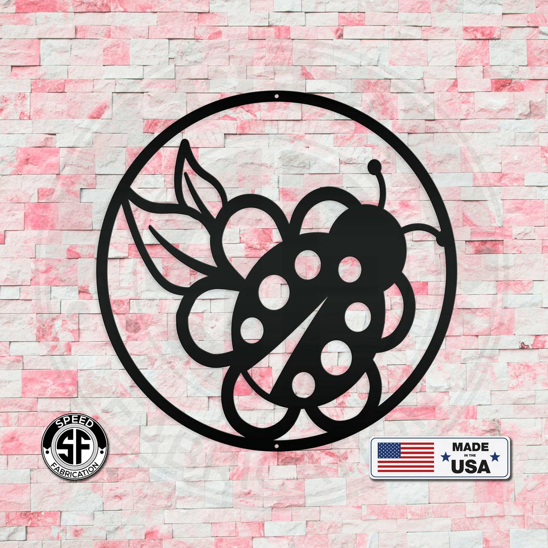 Speed Fabrication Decor Round Ladybug On Flower Metal Sign