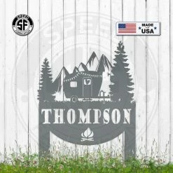 Speed Fabrication Personalized Mountain Camper Yard Stake Metal Sign Outdoor Patio/Lawn Metal Signs