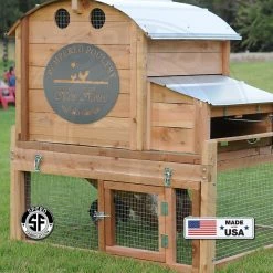 Speed Fabrication Farm Metal Signs Pampered Poultry Hen House Outdoor Metal Sign - Metal Chicken Coop Sign - Outdoor Sign