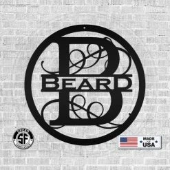 Speed Fabrication Home Decor & Gifts Round Family Name Sign With Initial