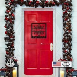 Speed Fabrication Home Decor & Gifts Personalized Snowflake Square Monogram Metal Sign