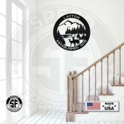 Speed Fabrication Hunting & Fishing Metal Signs Personalized Family Name Outdoor Mountain Deer Scene With Established Date Round Metal Sign