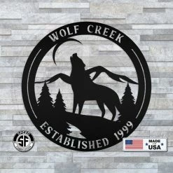 Speed Fabrication Animal Metal Signs Personalized Name And Established Date Howling Wolf Metal Sign