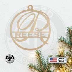 Speed Fabrication Personalized Round Monogram Metal Christmas/Holiday Ornament Christmas Metal Signs