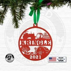 Speed Fabrication Personalized Family Farm With Year Metal Christmas/Holiday Ornament Christmas Metal Signs