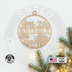 Speed Fabrication Personalized Family Farm With Year Metal Christmas/Holiday Ornament Christmas Metal Signs