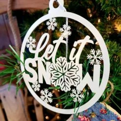 Speed Fabrication Assorted Snow Themed Metal Christmas/Holiday Ornaments