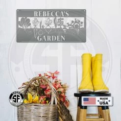 Speed Fabrication Outdoor/Lawn/Garden Personalized Vegetable Garden Metal Sign