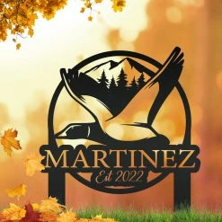 Speed Fabrication Hunting & Fishing Metal Signs Custom Duck Hunting Metal Lawn Sign - Your Name Lawn Sign