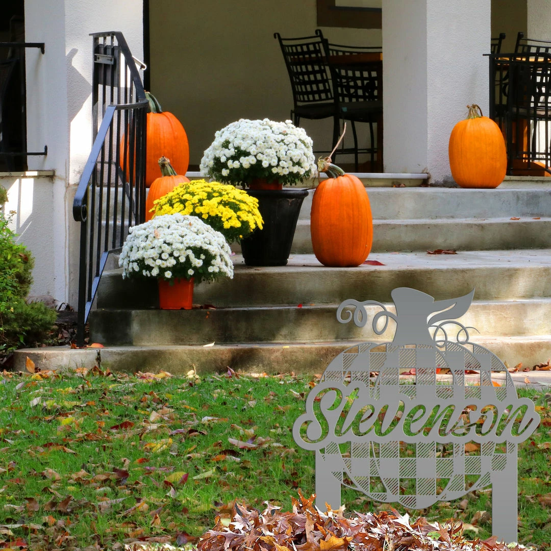 Speed Fabrication Fall/Autumn Metal Signs Custom Plaid Pumpkin Metal Yard Stake - Autumn Decor - Last Name Fall Sign