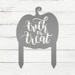 Speed Fabrication Fall/Autumn Metal Signs Trick Or Treat Metal Yard Stake - Halloween Pumpkin Decor